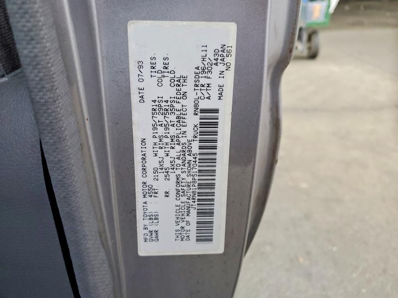 1993 Toyota Pickup Deluxe