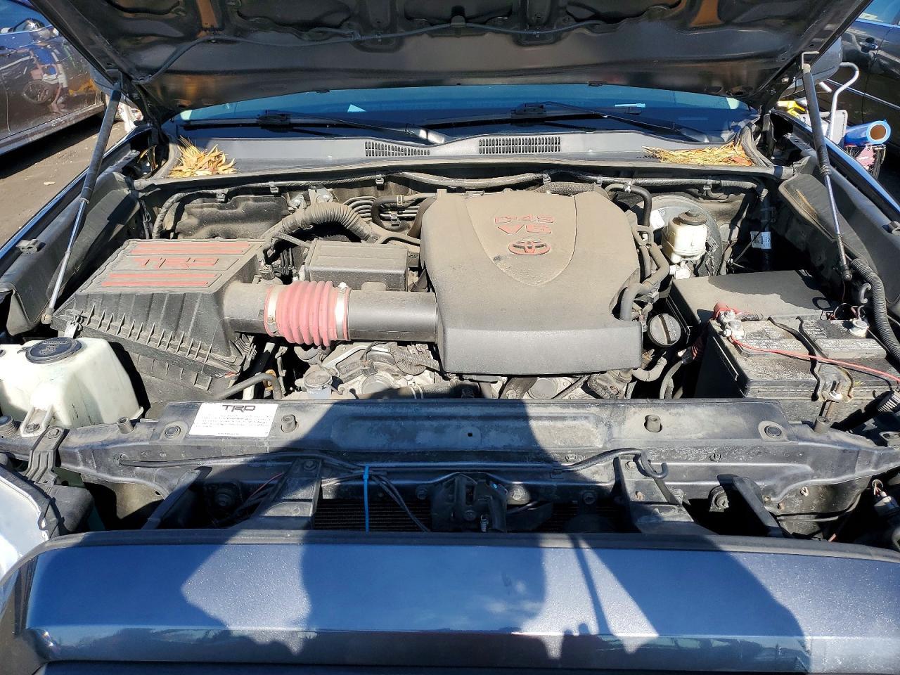 2020 Toyota Tacoma SR5 V6