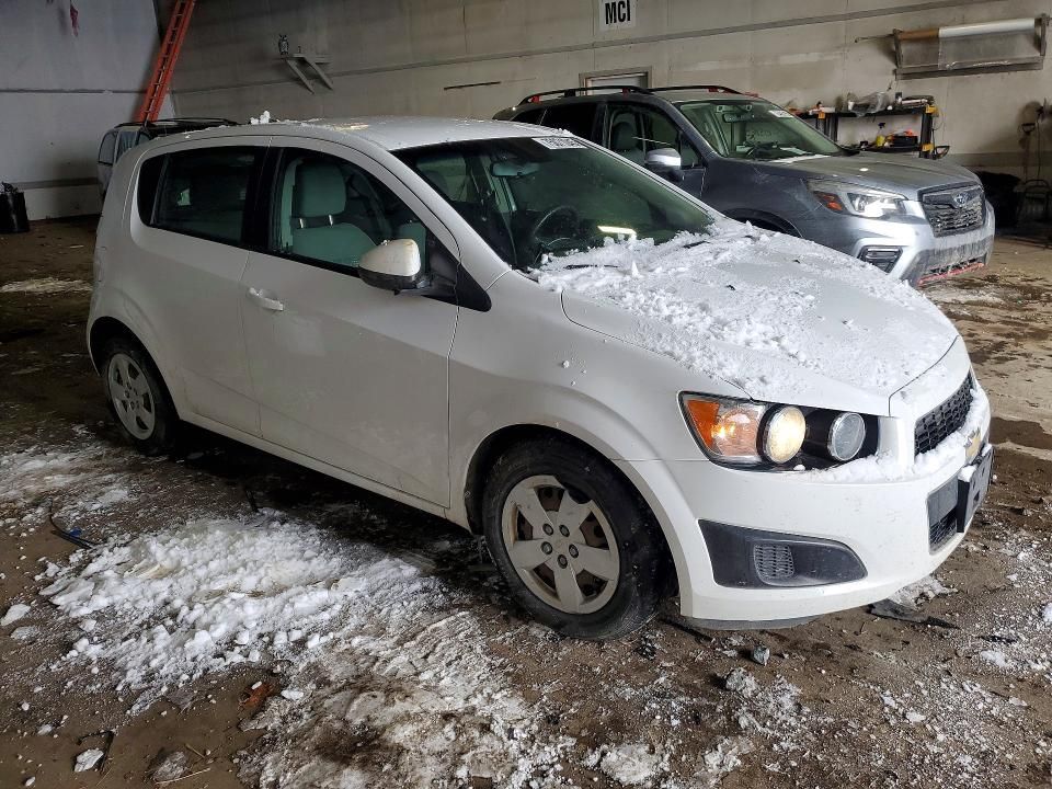 2016 Chevrolet Sonic ls