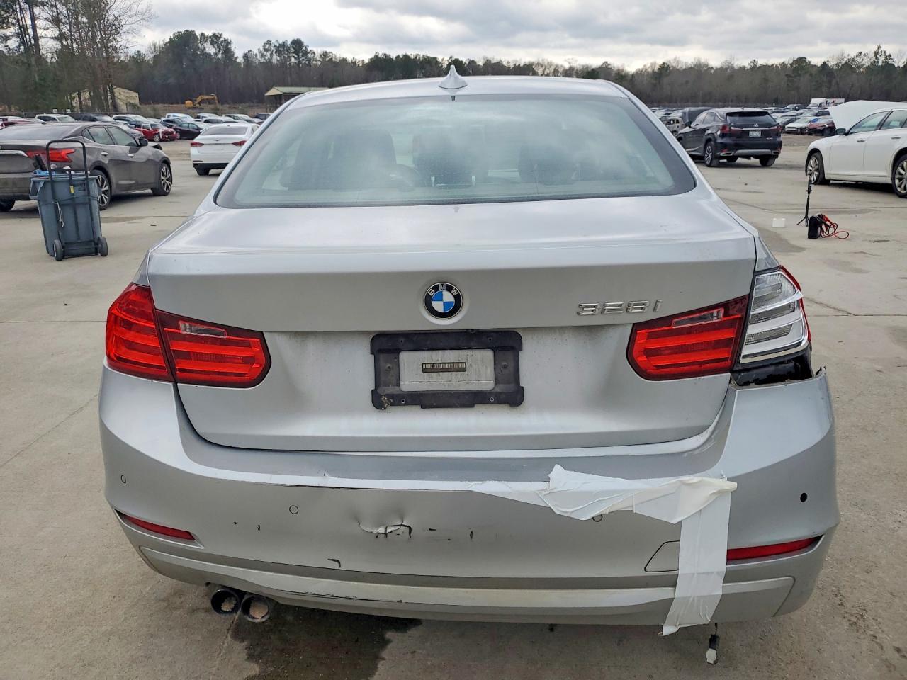 2014 BMW 328 i