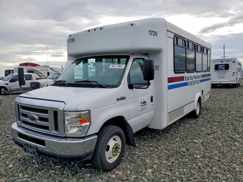 2017 Ford Econoline-bus