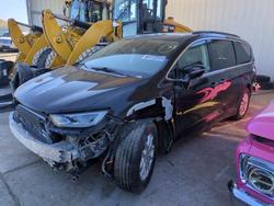 Chrysler Pacifica Vehiculos salvage en venta: 2022 Chrysler Pacifica Touring l