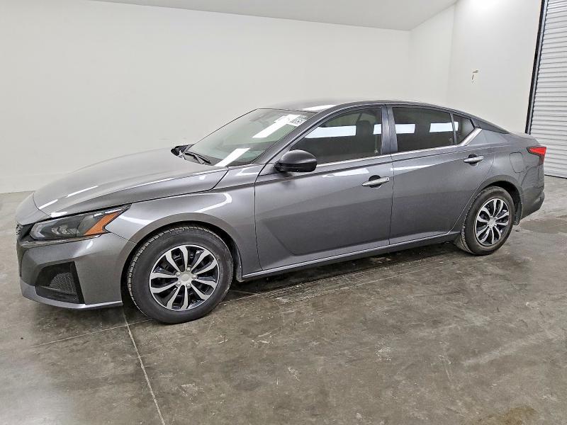 2024 Nissan Altima s