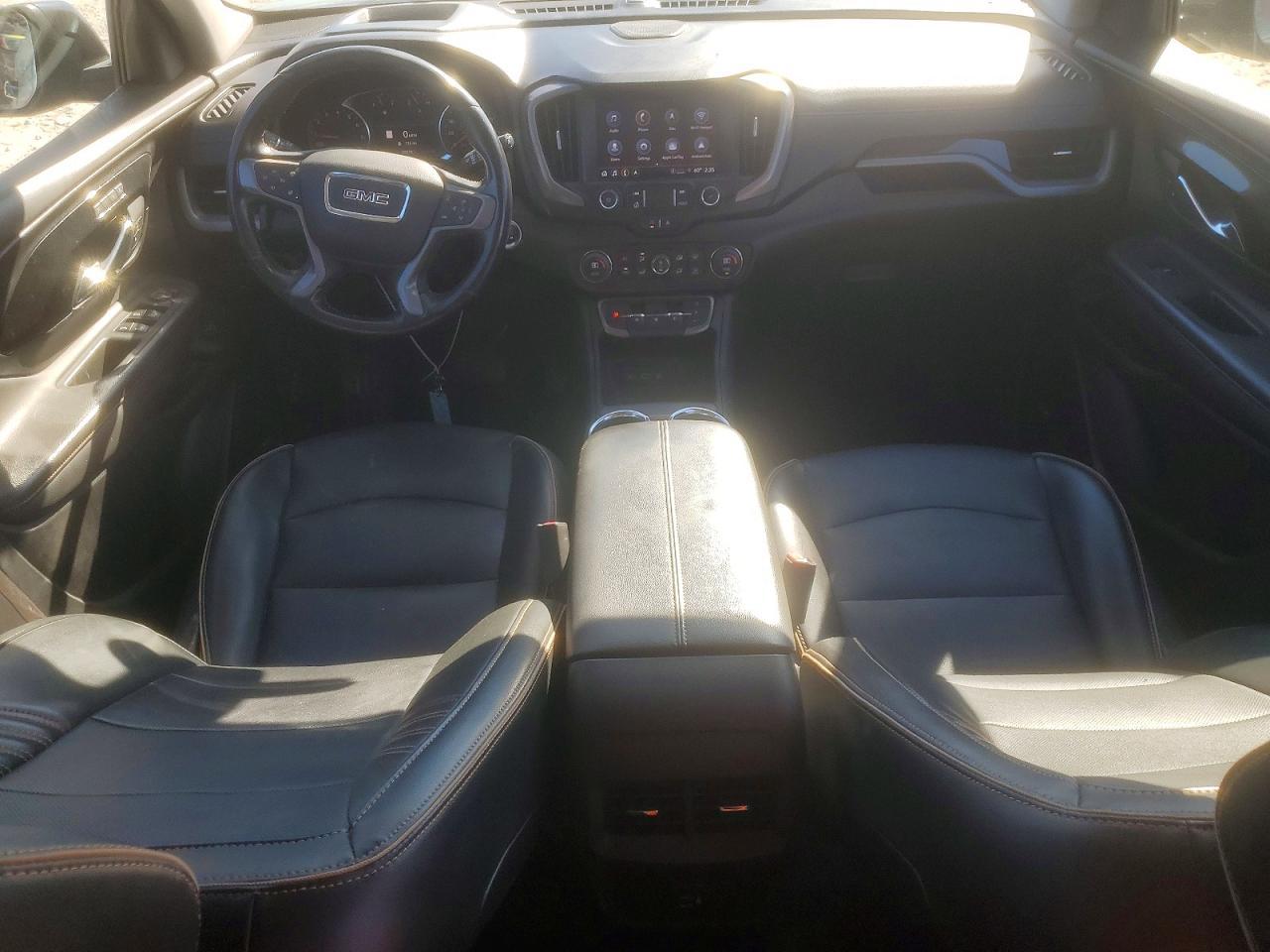 2022 GMC Terrain AT4