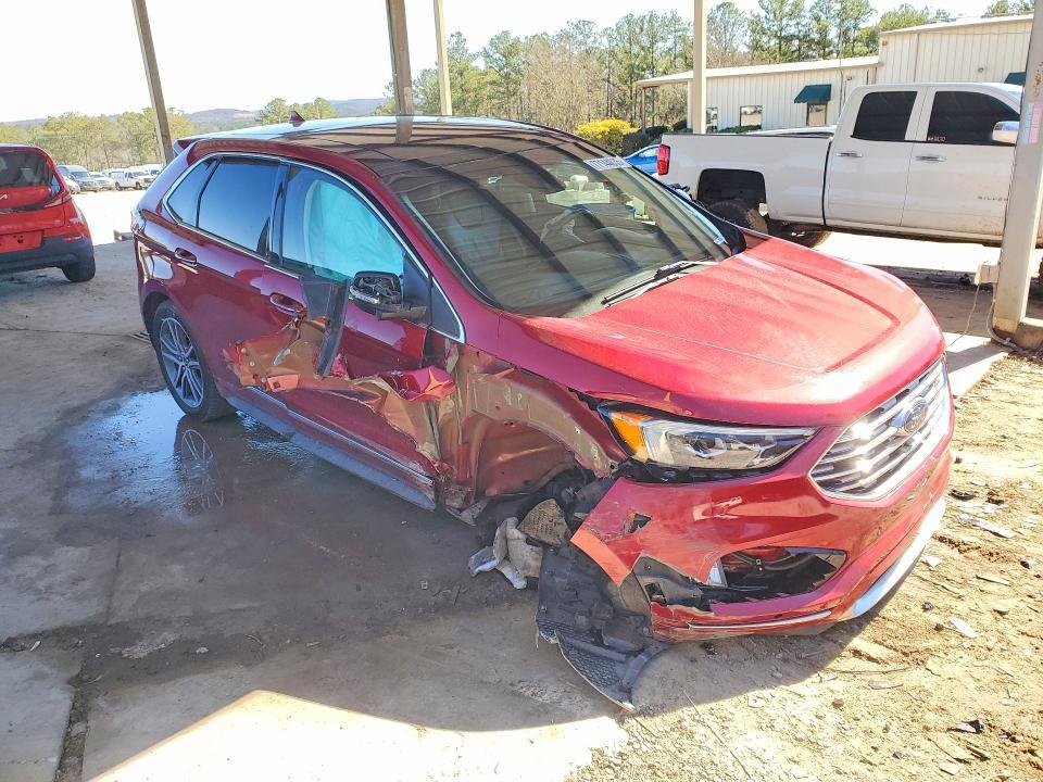 2019 Ford Edge Titanium