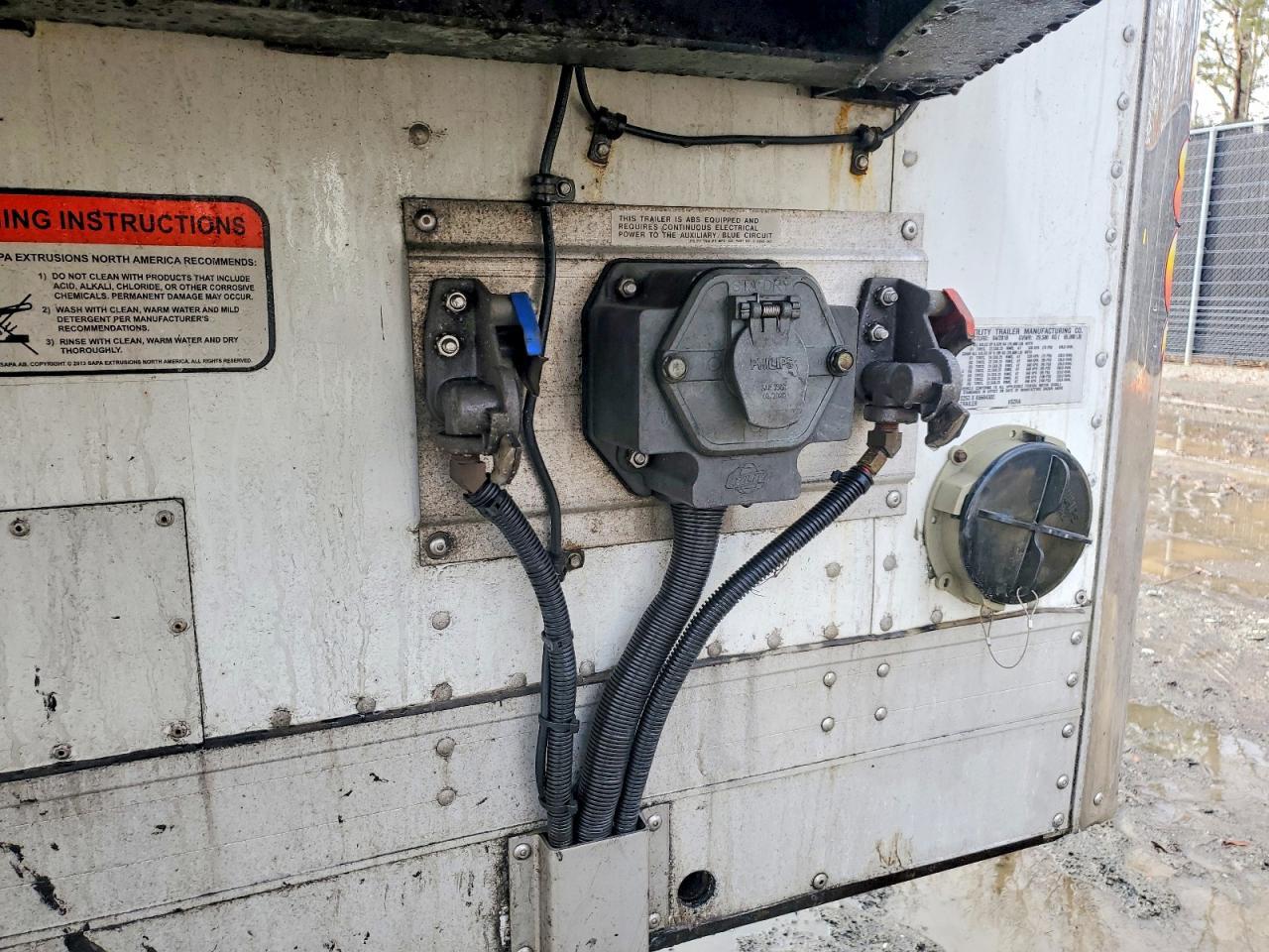 2018 Utility VS2RA Refrigerated Van Trailer