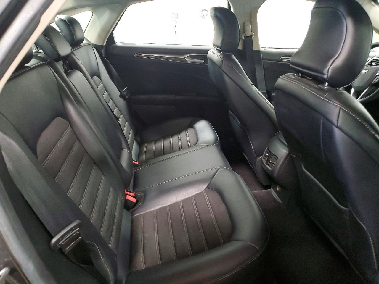 2017 Ford Fusion se Hybrid