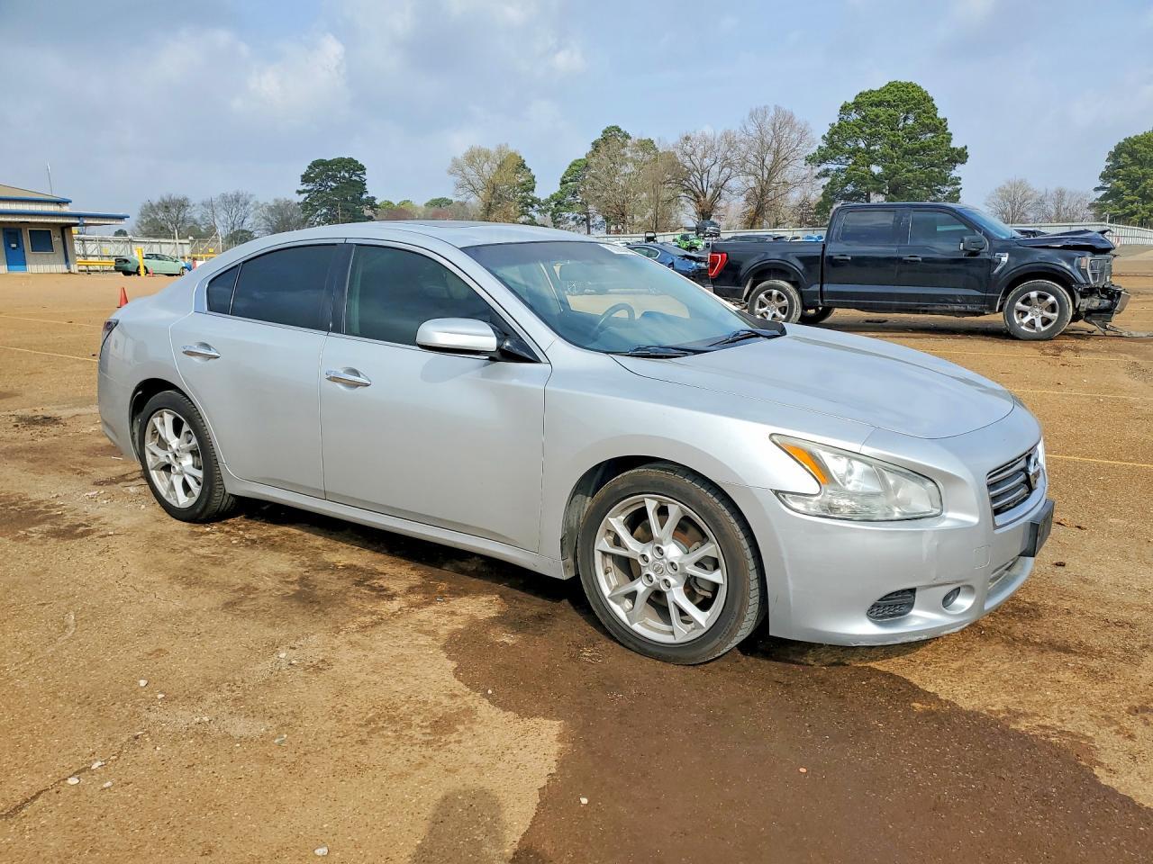 2014 Nissan Maxima s