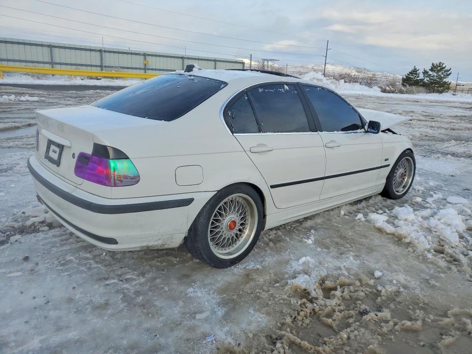 2000 BMW 328 i