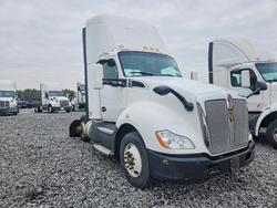 Kenworth Vehiculos salvage en venta: 2016 Kenworth T680 Semi Truck