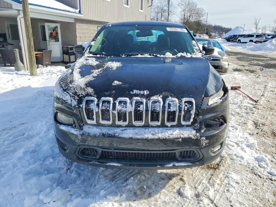 2015 Jeep Cherokee Sport