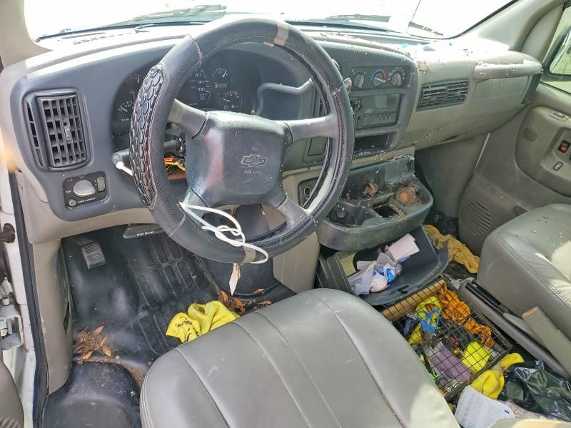1999 Chevrolet Express G2