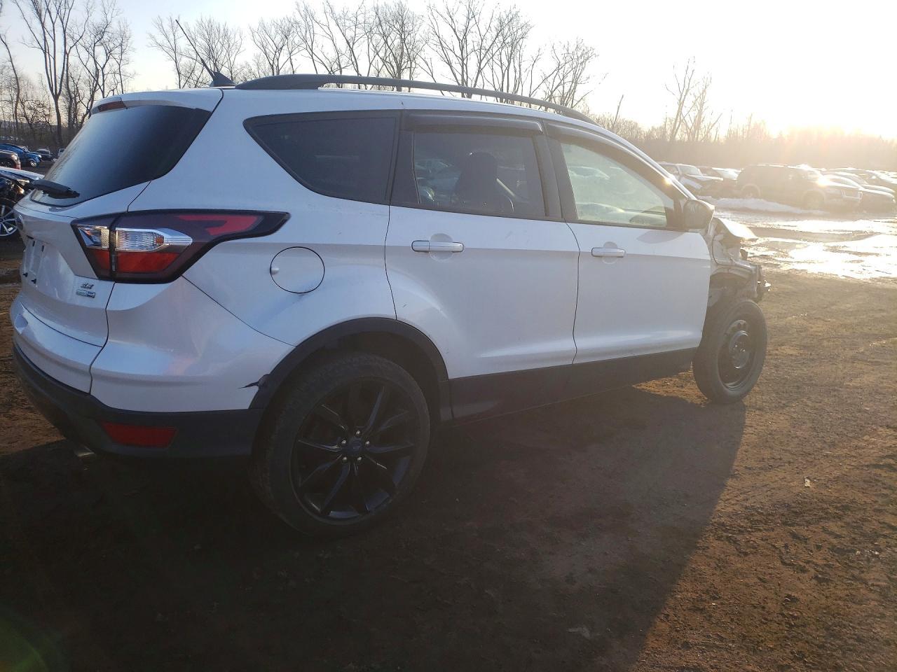 2018 Ford Escape se