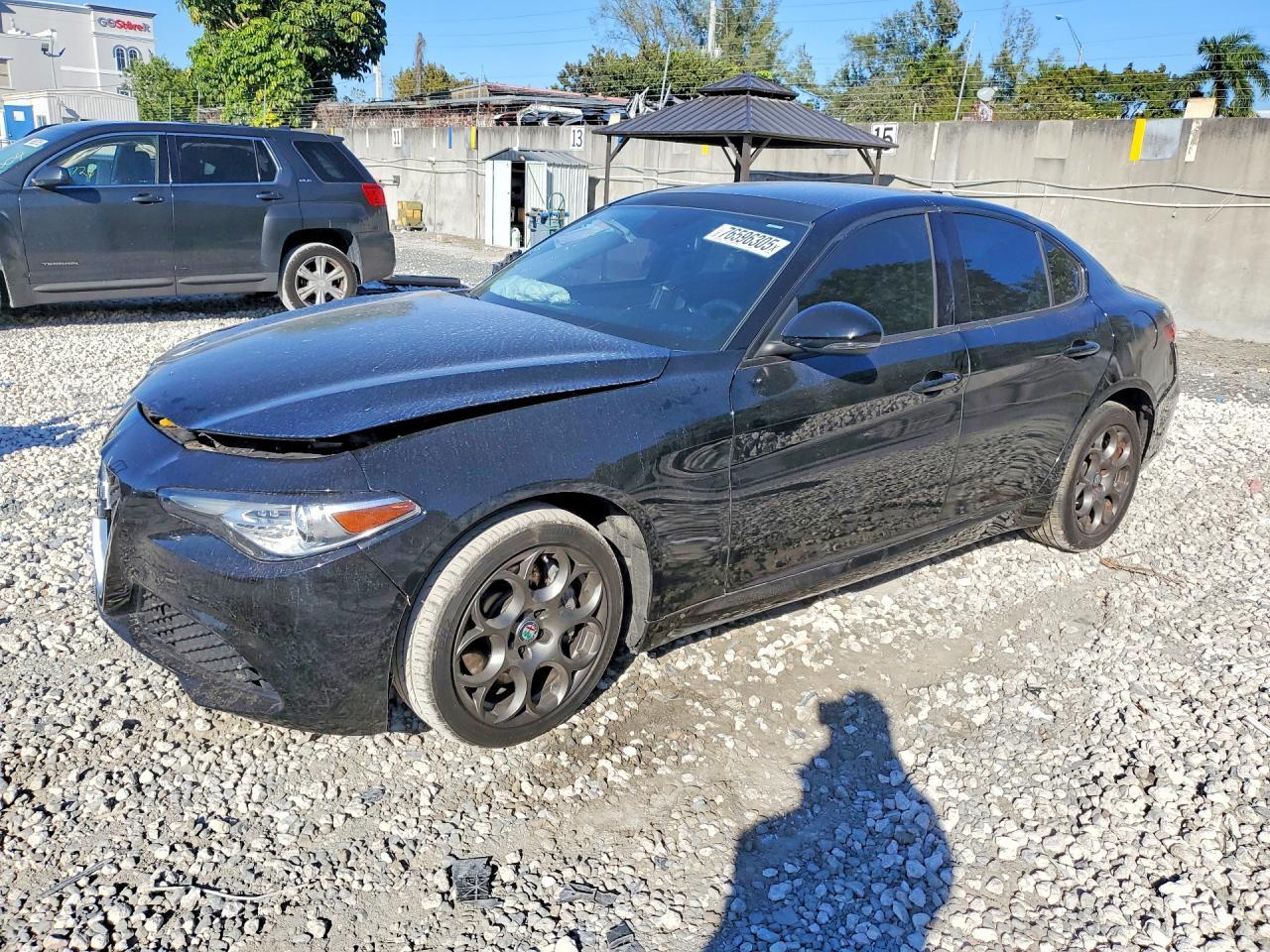 2017 Alfa Romeo Giulia Q4