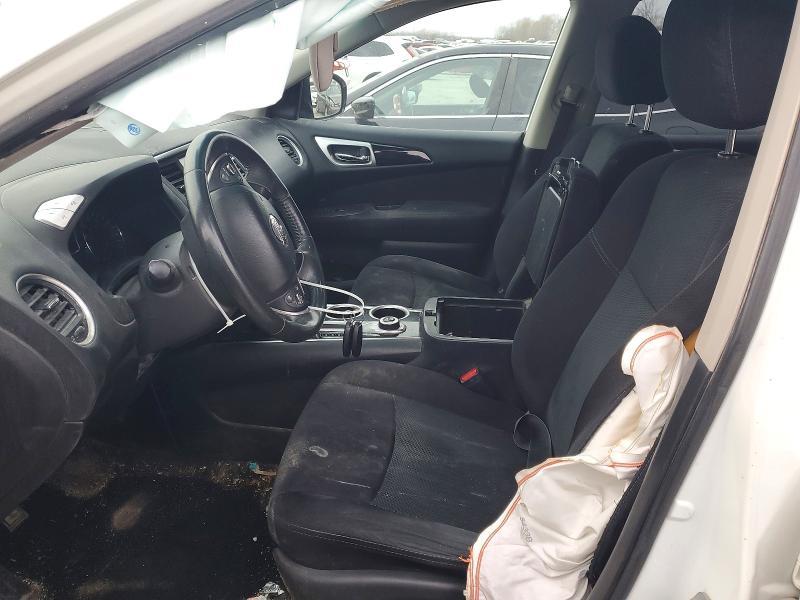 2016 Nissan Pathfinder s