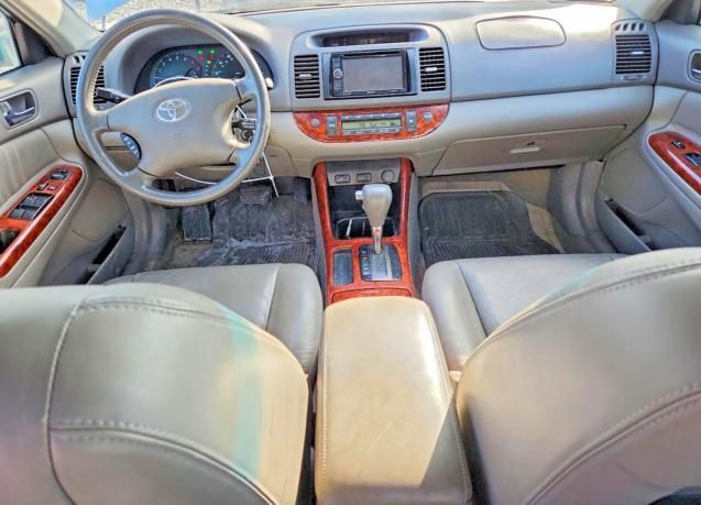 2003 Toyota Camry le