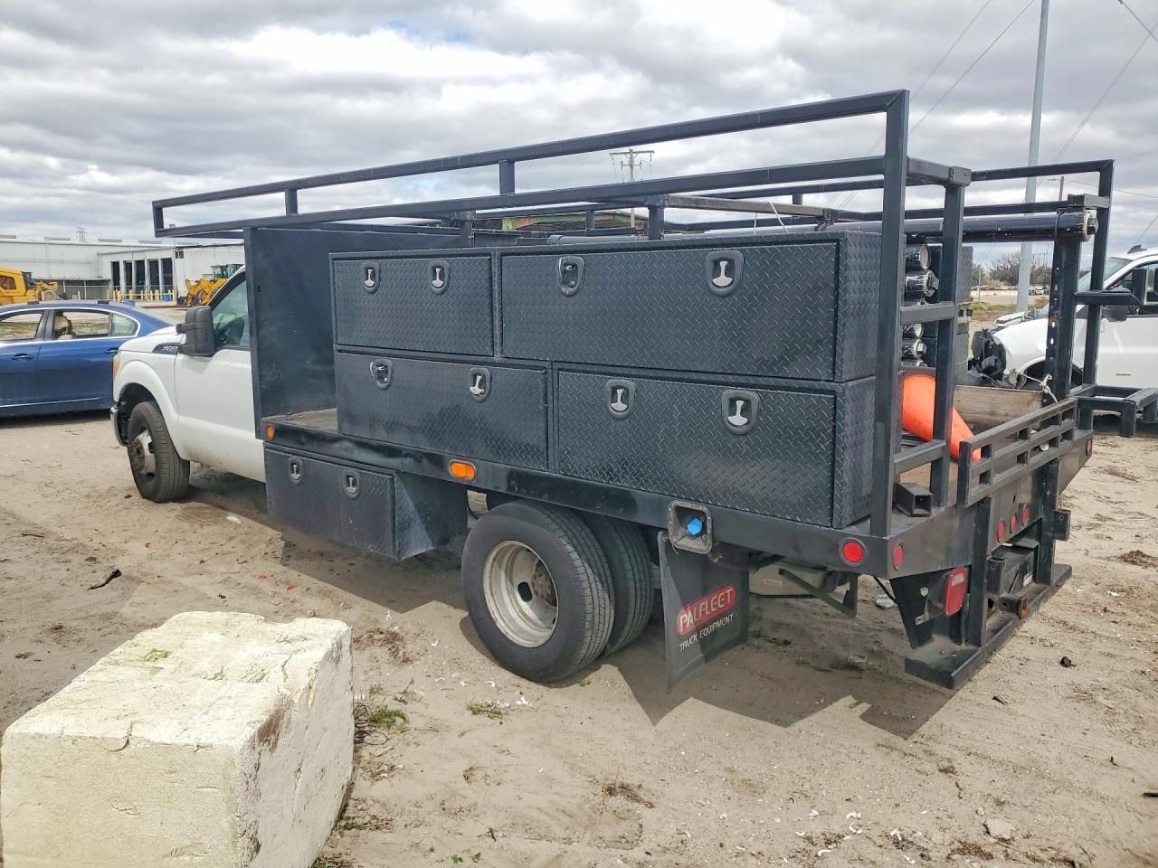 2015 Ford F350 Super Duty Utility / Service Truck