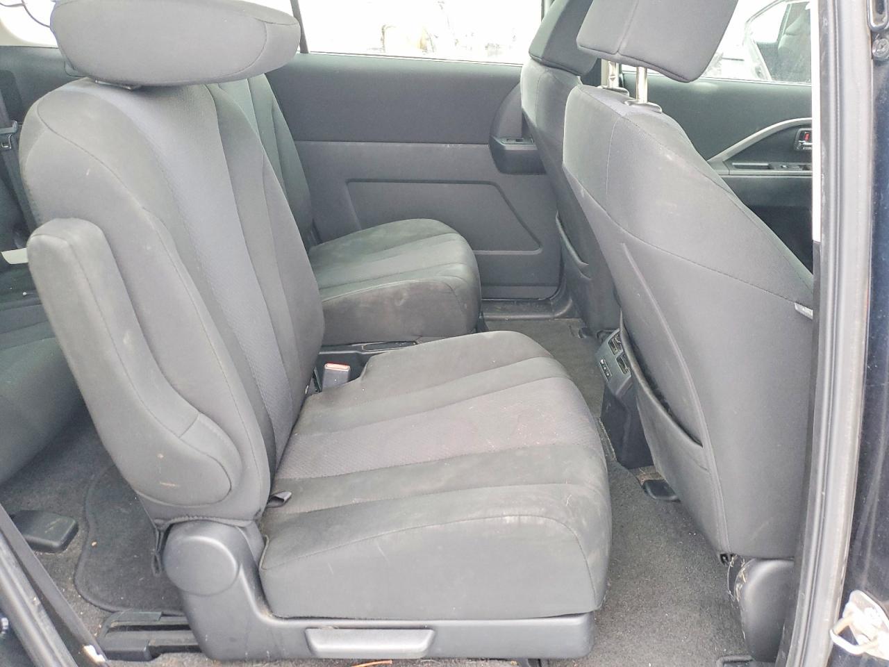 2015 Mazda 5 Sport