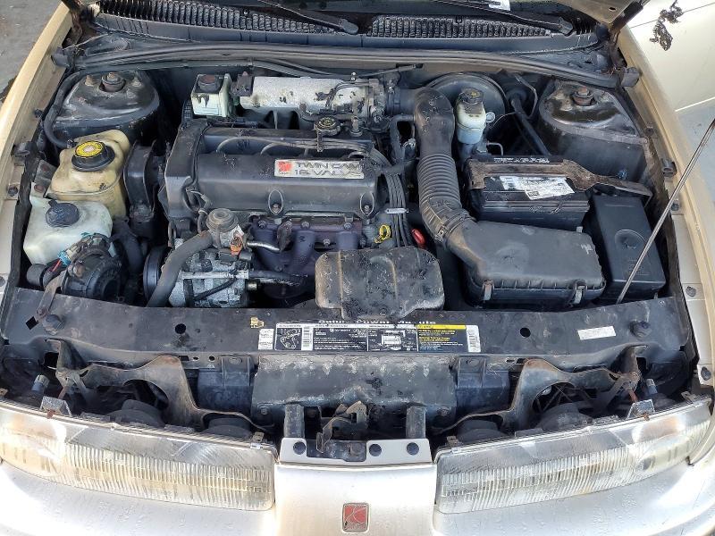 1999 Saturn SW2