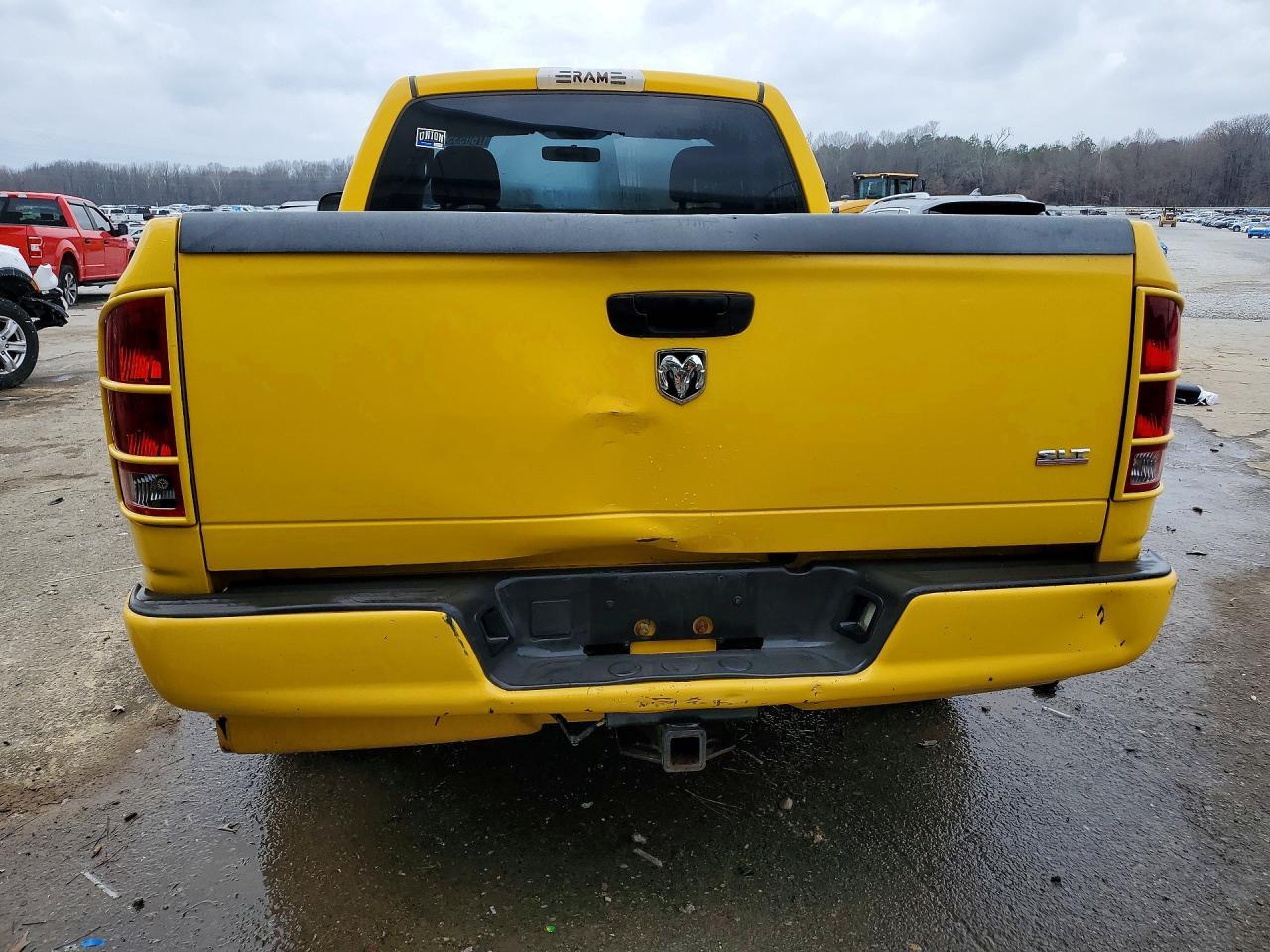 2005 Dodge RAM 1500 ST