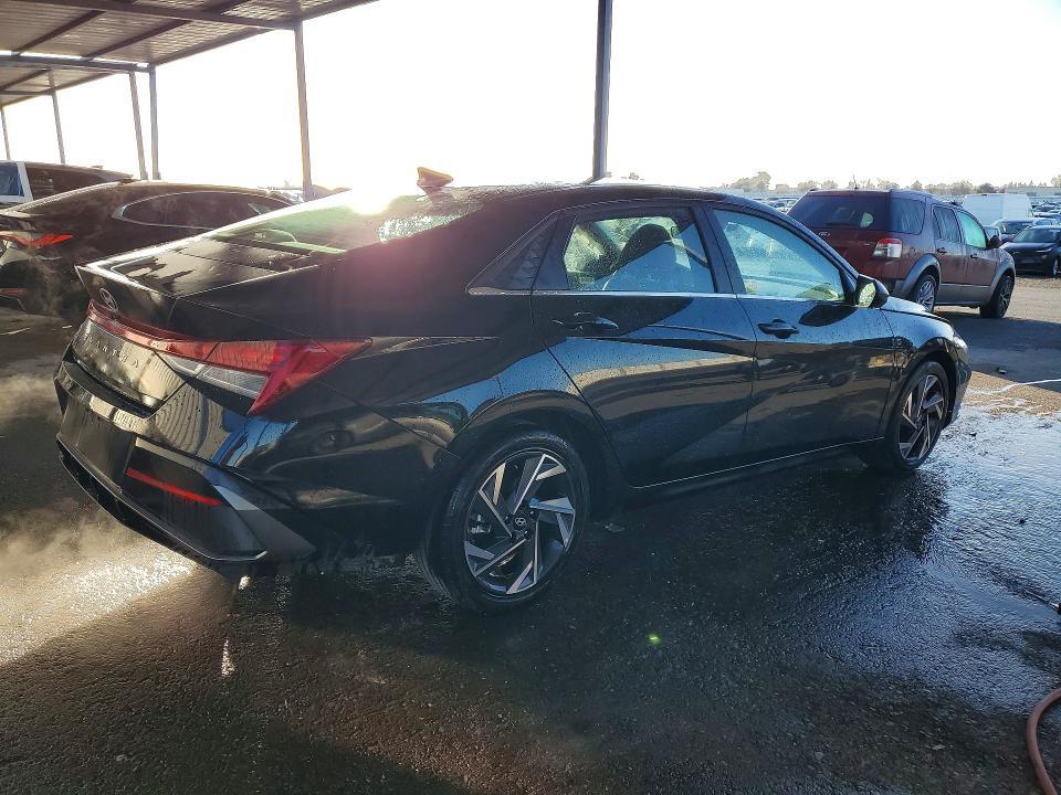 2025 Hyundai Elantra sel