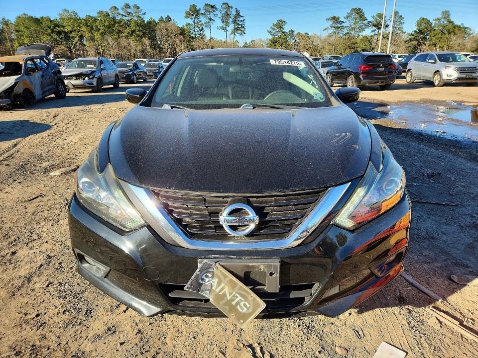2017 Niss Altima 2.5