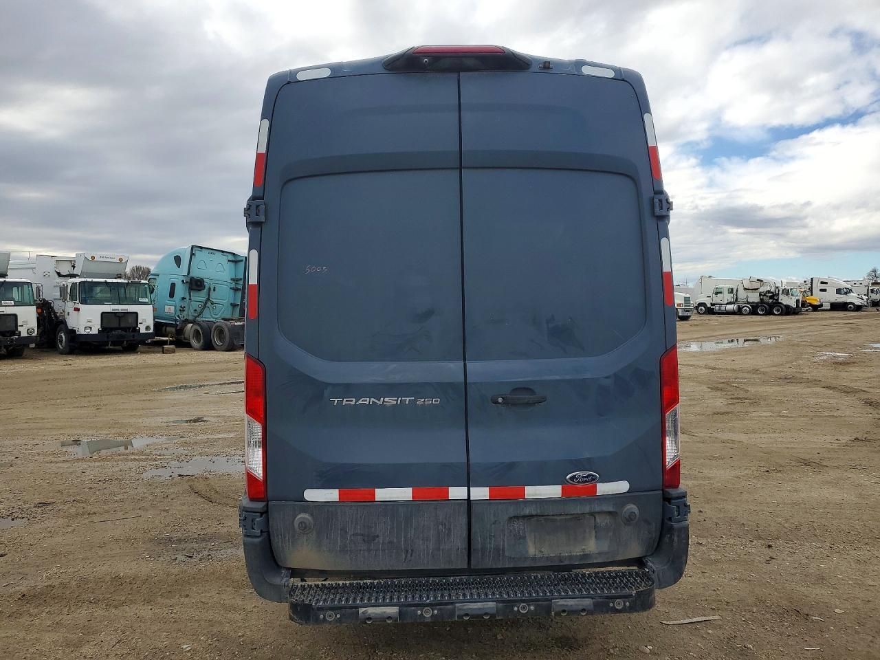 2020 Ford Transit T-250