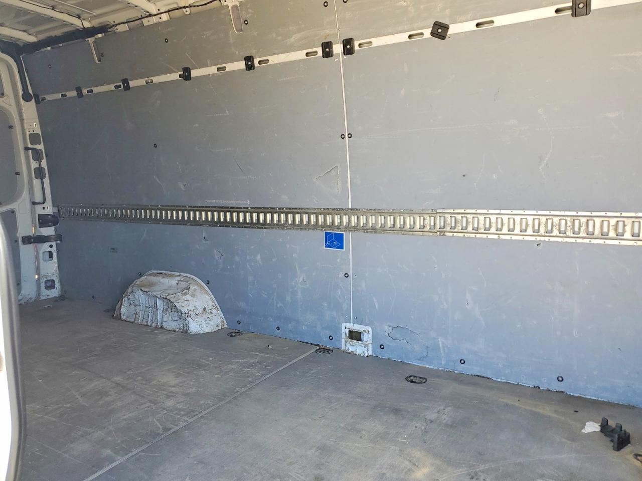 2014 Freightliner Sprinter 2500 Delivery Van