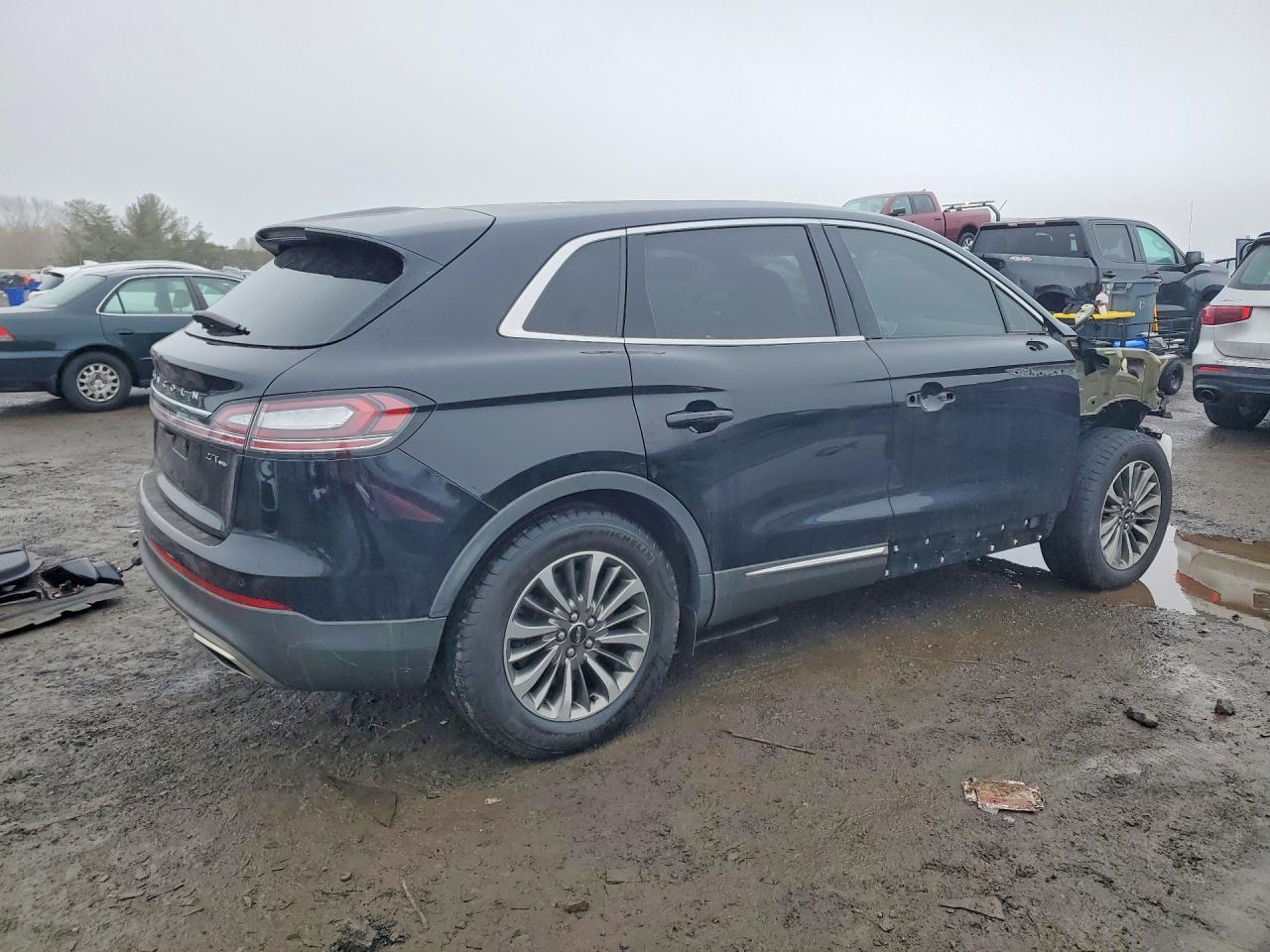 2019 Lincoln Nautilus Select