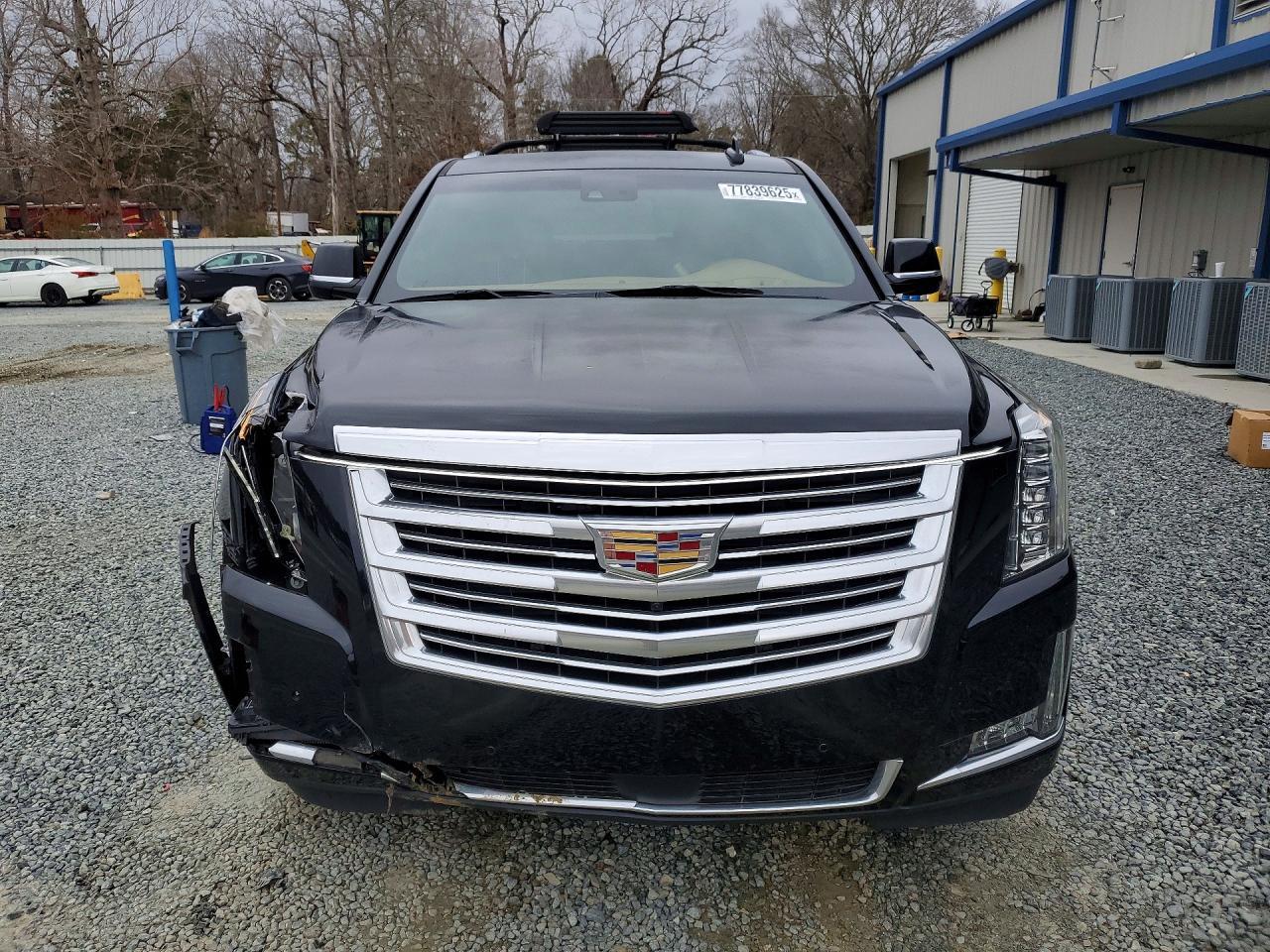 2017 Cadillac Escalade Platinum