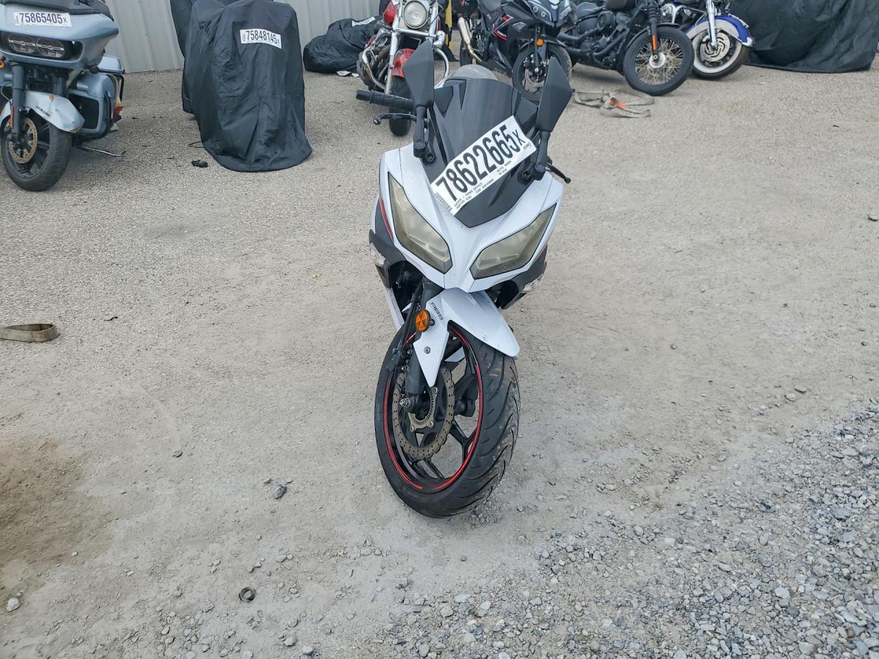 2014 Kawasaki EX300 B