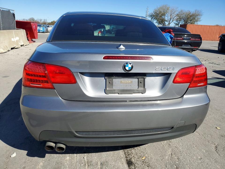 2011 BMW 328 i