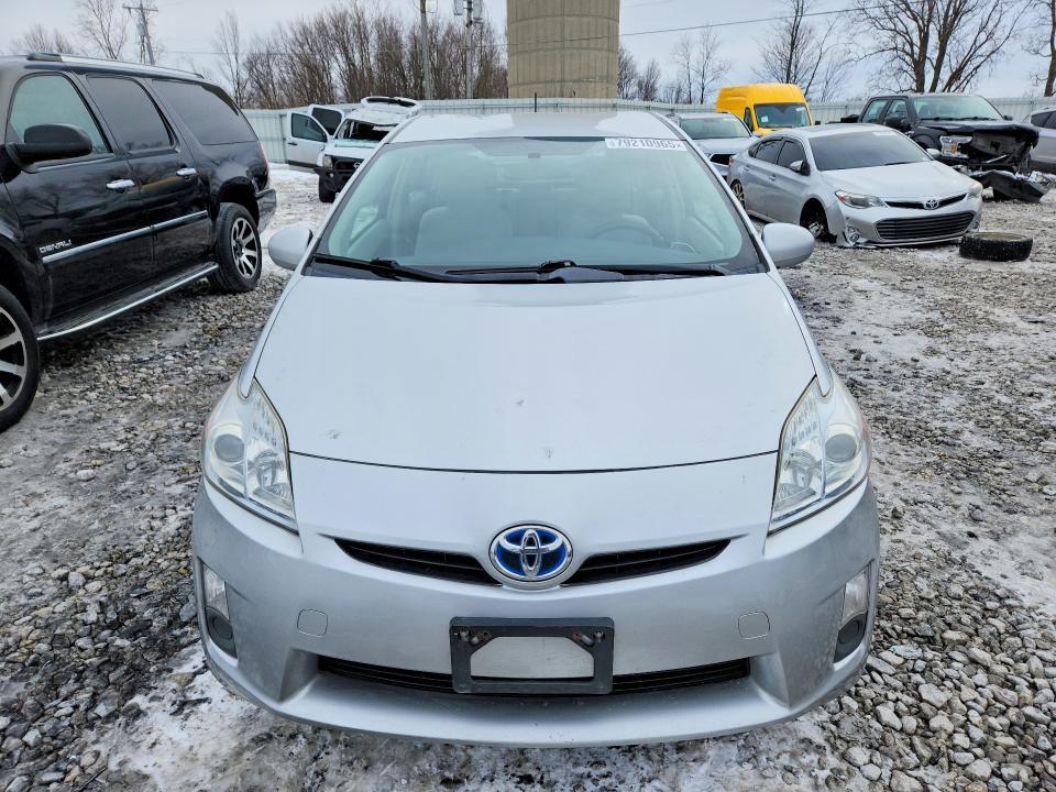 2010 Toyota Prius iii