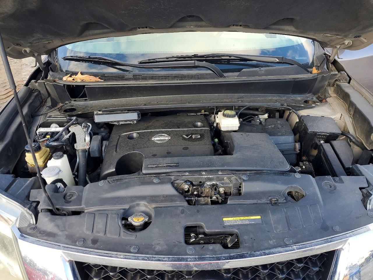 2013 Nissan Pathfinder s