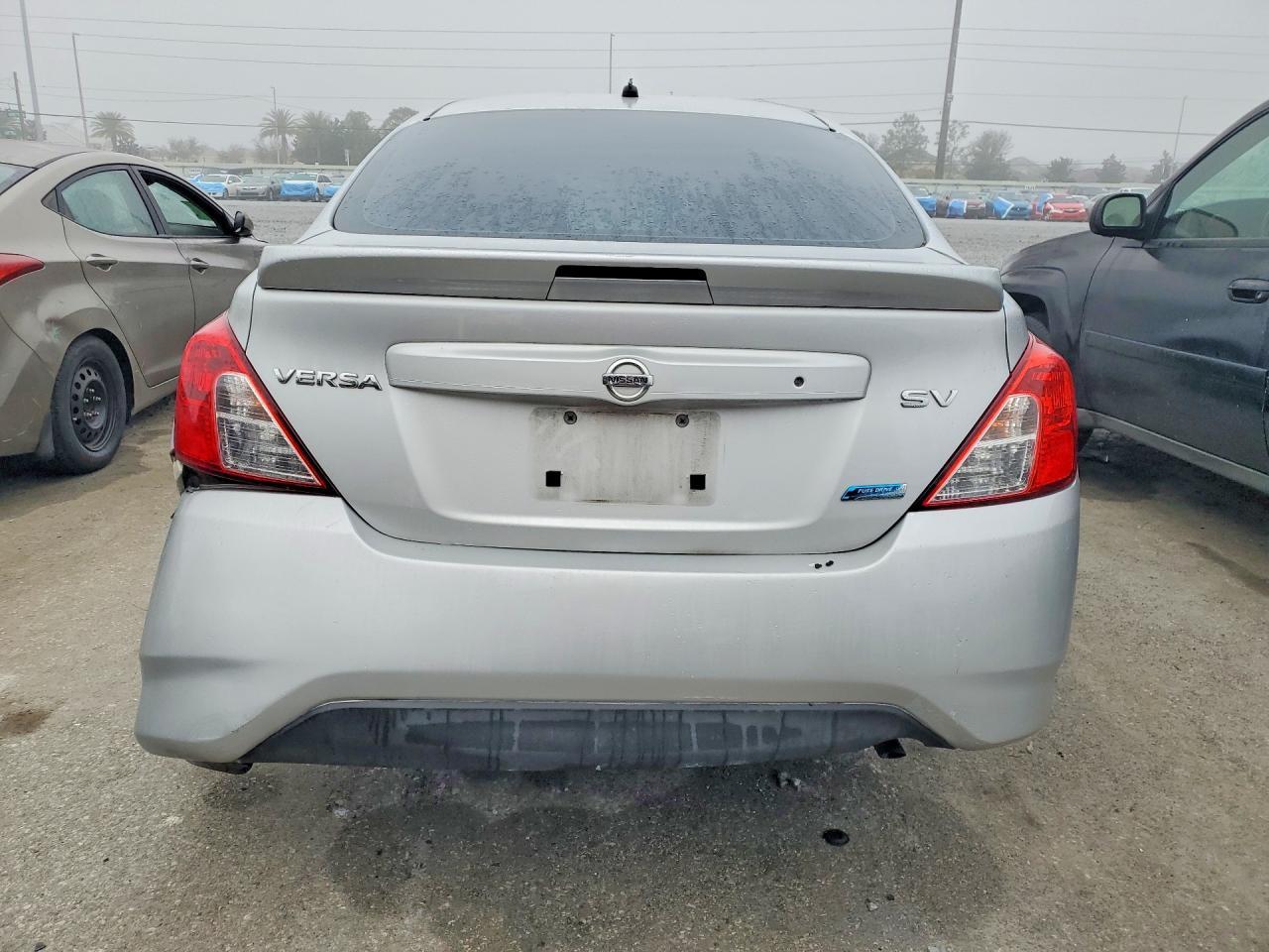 2015 Nissan Versa 1.6 sv