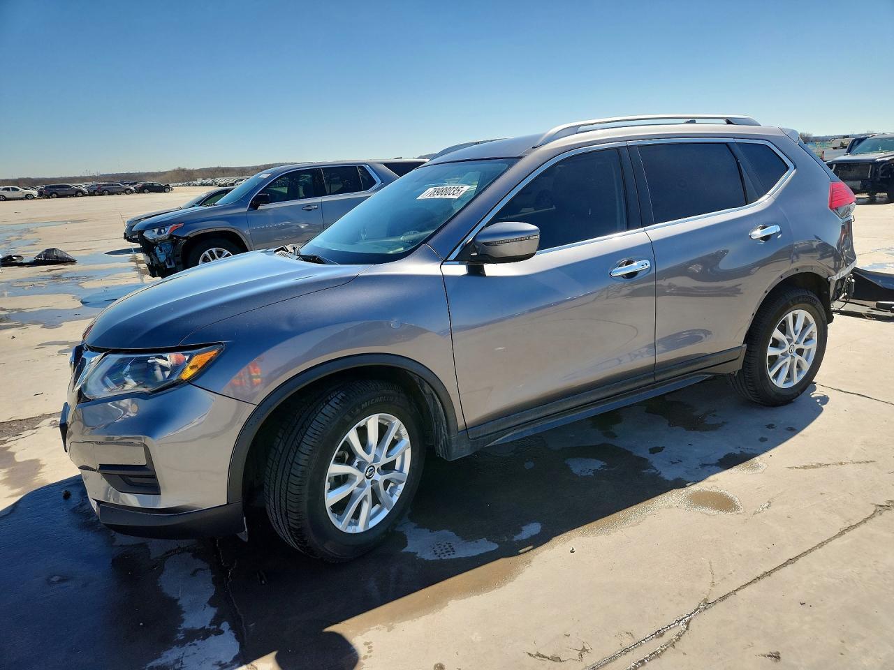 2017 Nissan Rogue sv