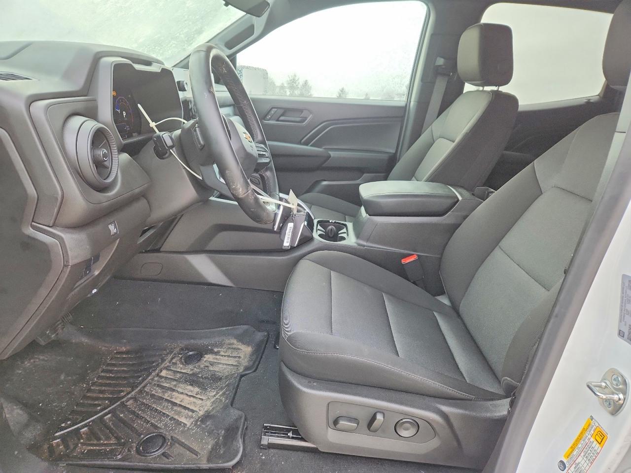 2025 Chev Colorado