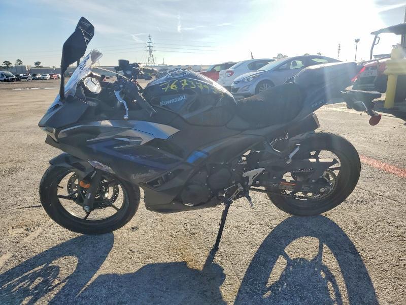 2025 Kawasaki EX500