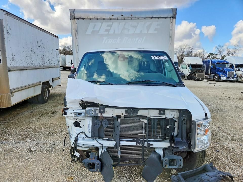 2023 Ford Econoline-BOX Truck