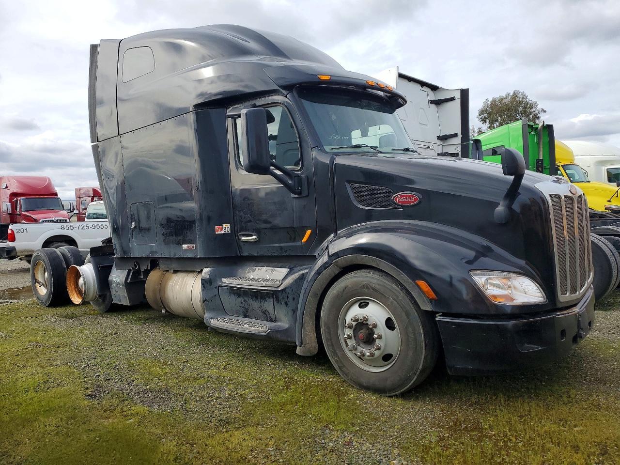 2020 Peterbilt Tractor 2020 Peterbilt 579 Semi Truck