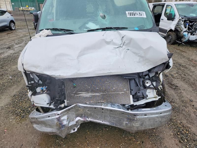 2024 Chevrolet Express G2500 Delivery Van