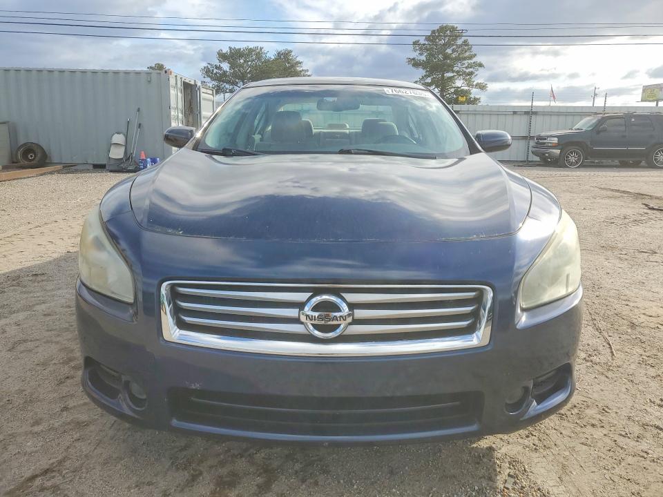 2013 Niss Maxima s