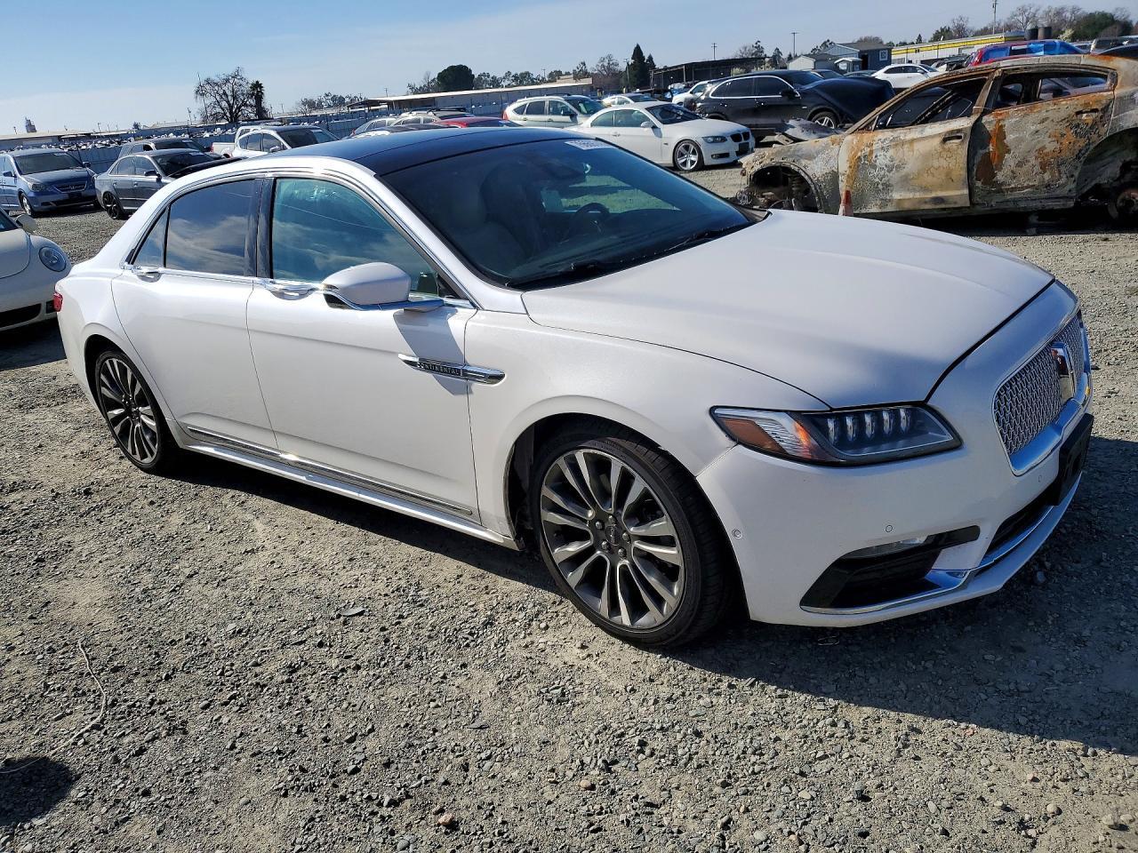 2017 Lincoln Continental Reserve