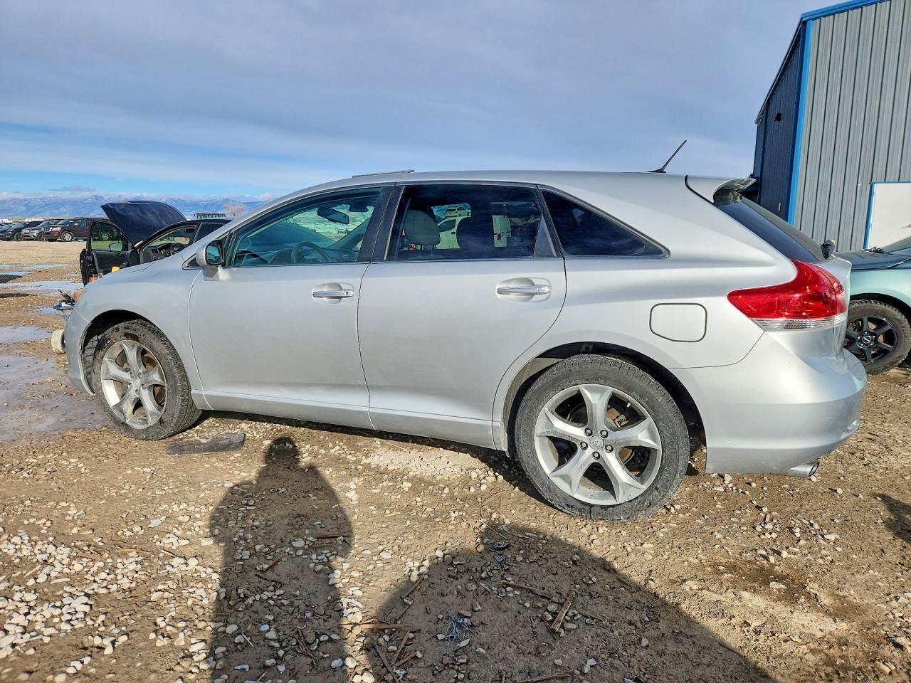 2011 Toyota Venza awd V6
