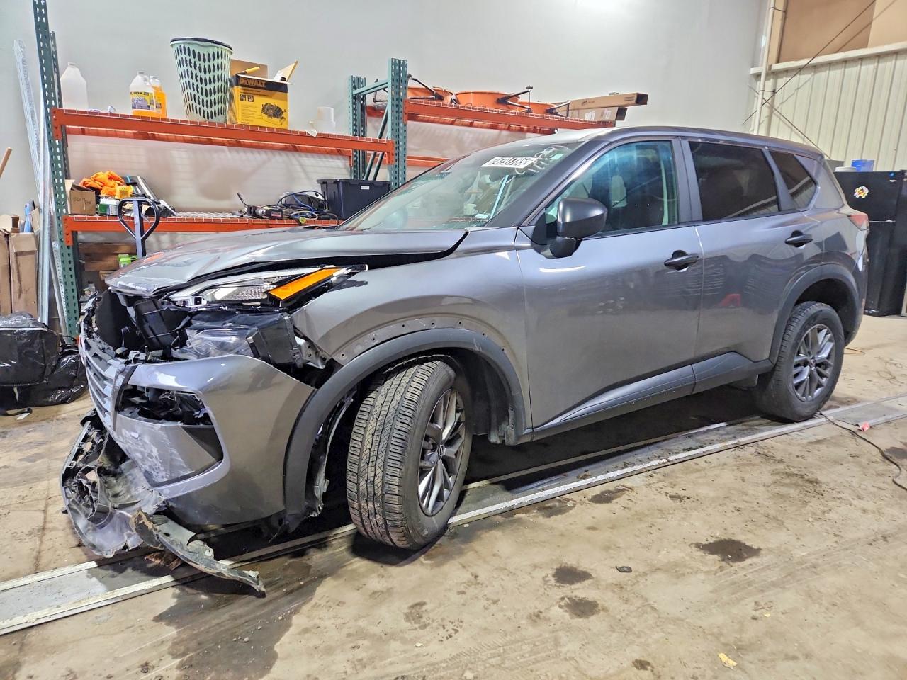 2024 Nissan Rogue s