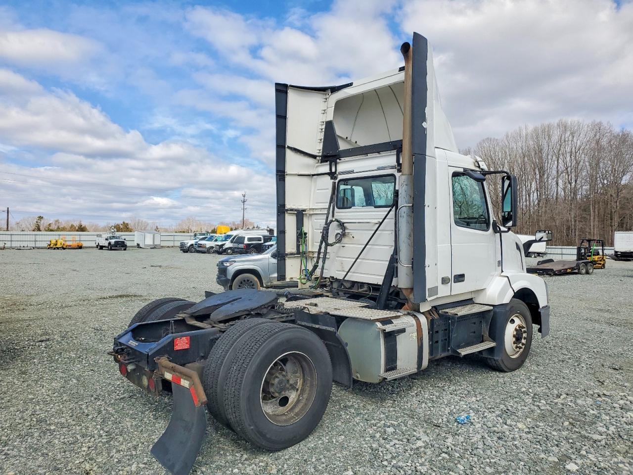 2018 Volvo VNL Semi Truck