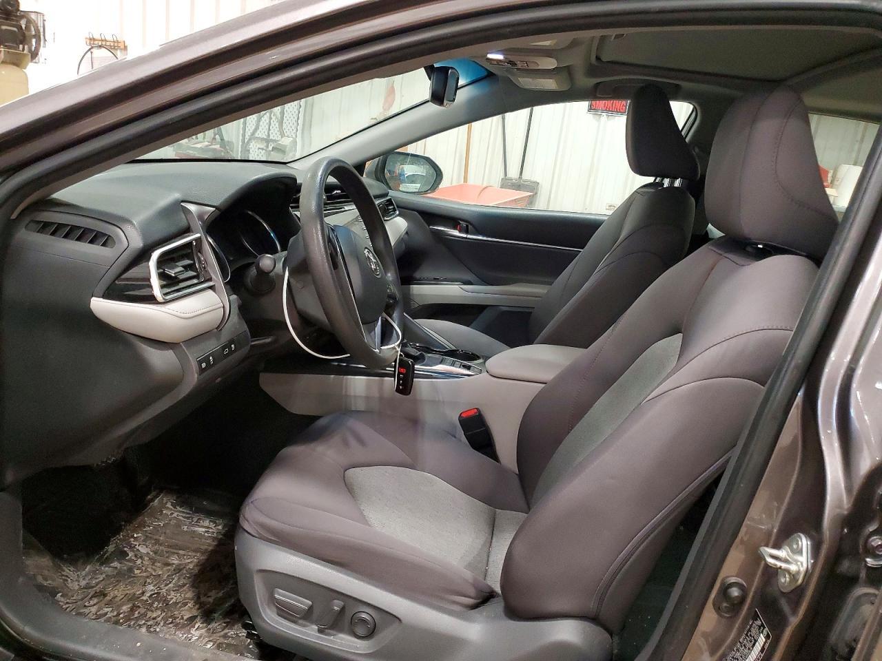 2018 Toyota Camry le