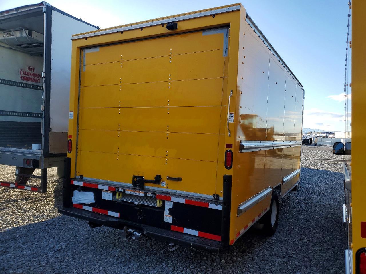 2022 Ford E350 BOX Truck