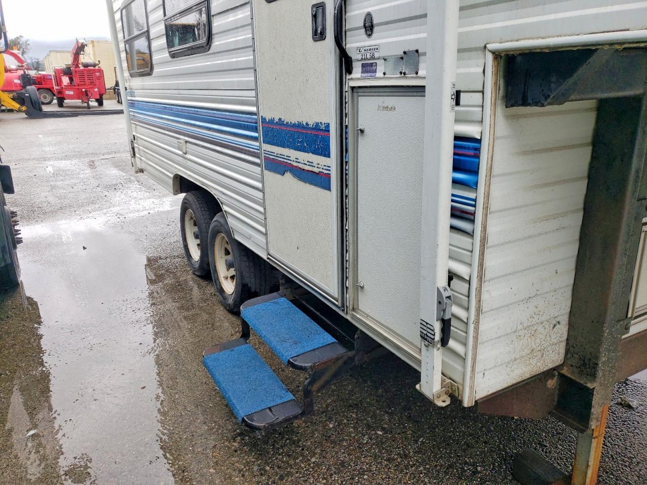 1996 Fleetwood Prowler Camper