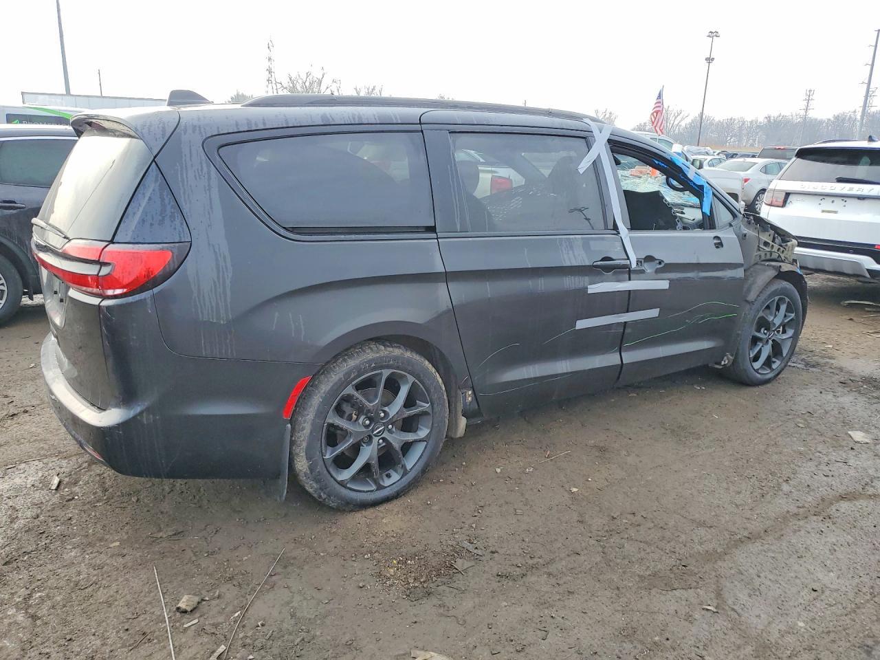 2021 Chrysler Pacifica Touring